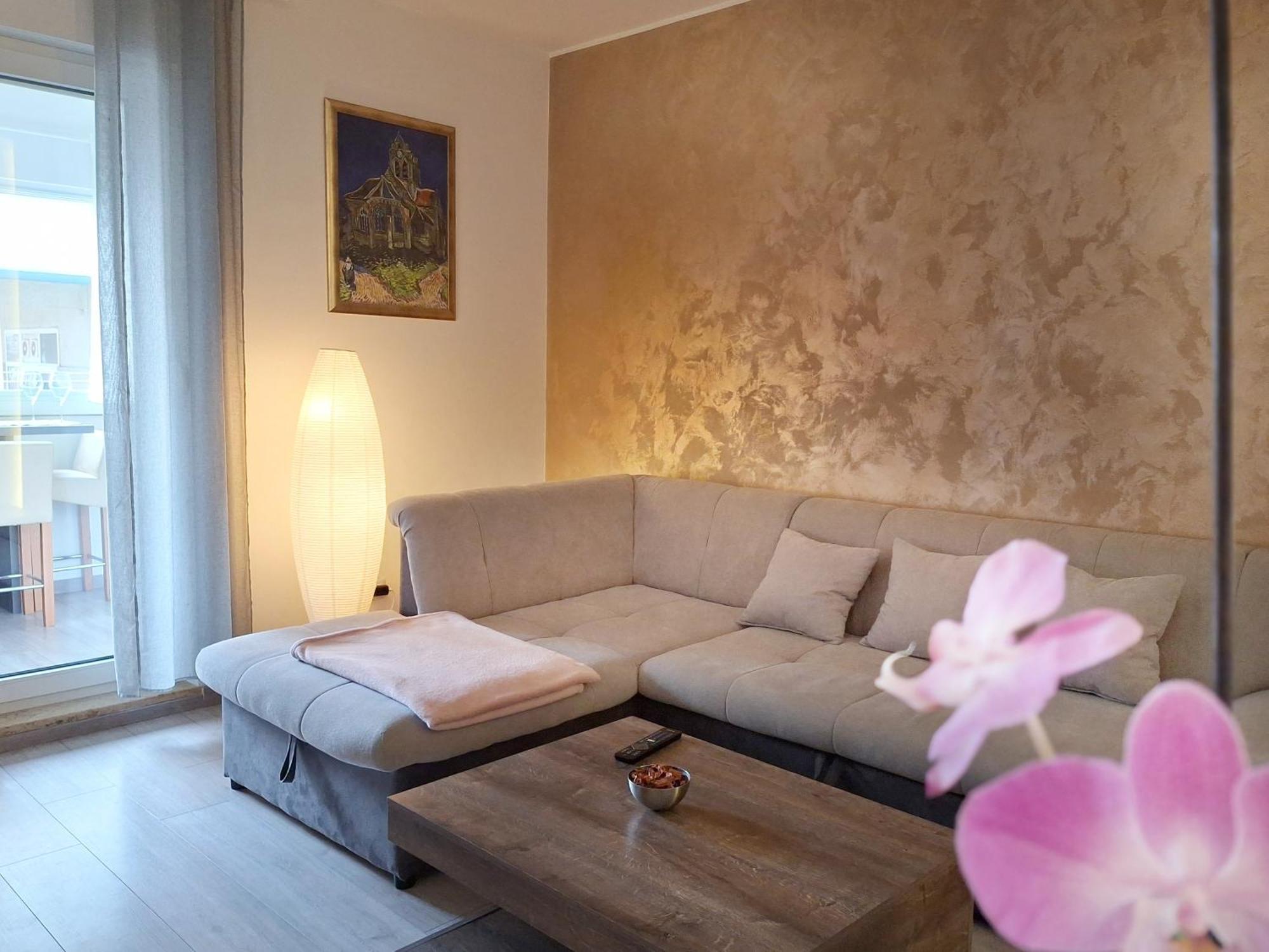 Nevera Apartment *