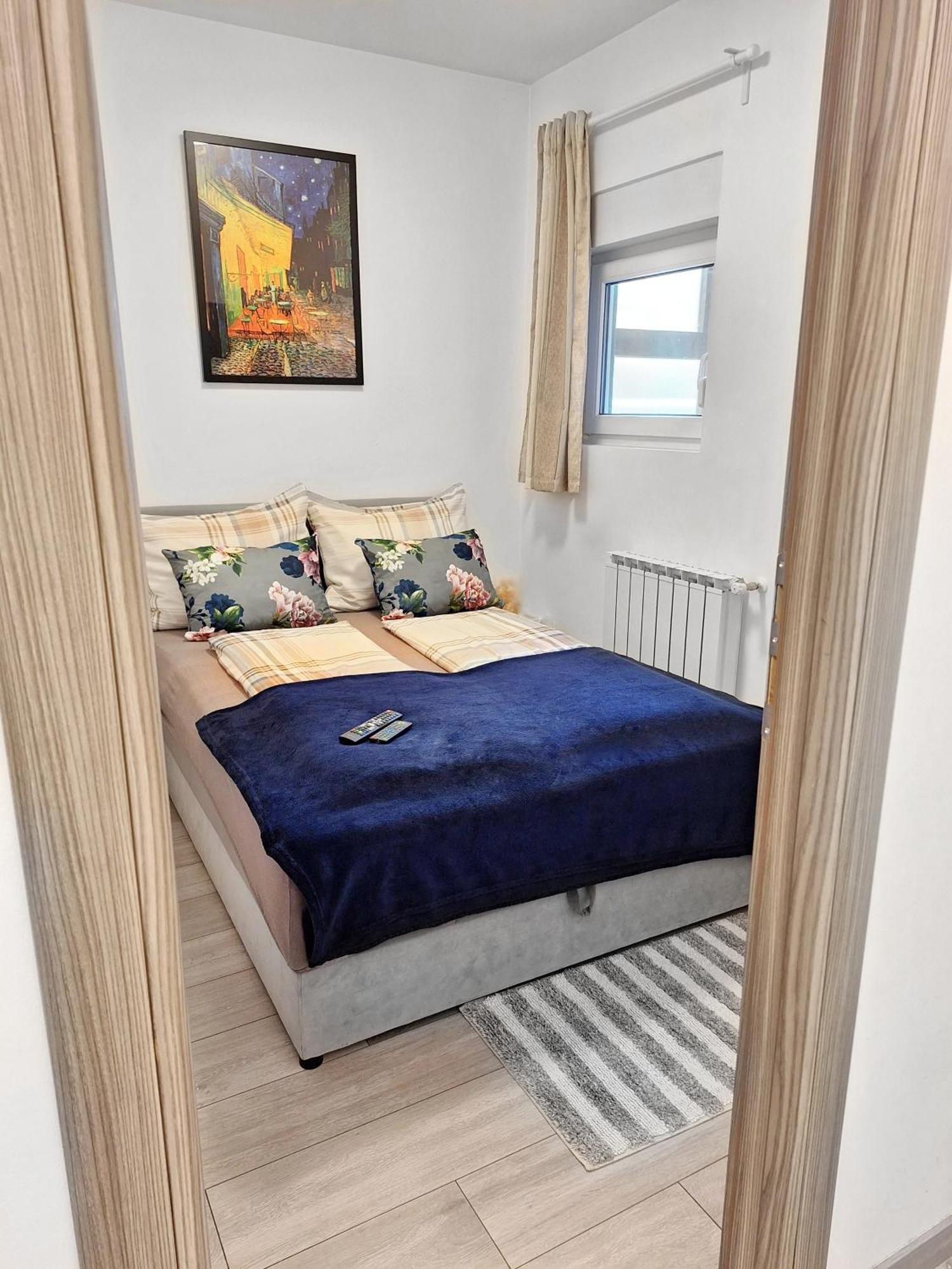 Nevera Apartment